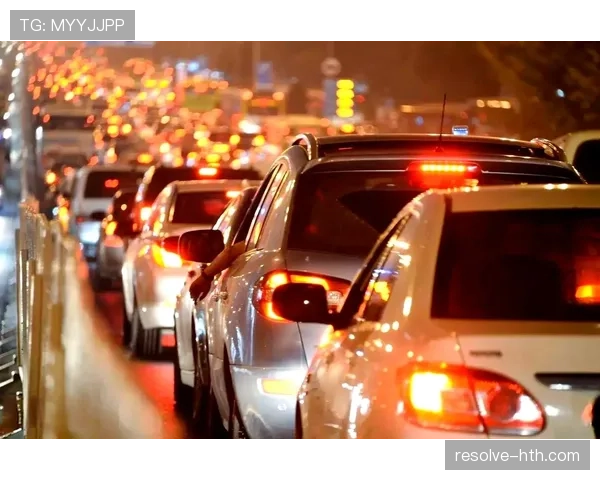 不来梅中路渗透现象引热议，交通管理面临新挑战