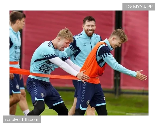 丹麦后卫拉斯穆斯·克里斯滕森状态回升，有望助力国家队征战2024欧洲杯