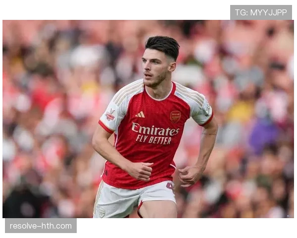 赖斯持续稳健发挥,成英格兰中场新引擎 赖斯持续稳健发挥,成英格兰中场新引擎